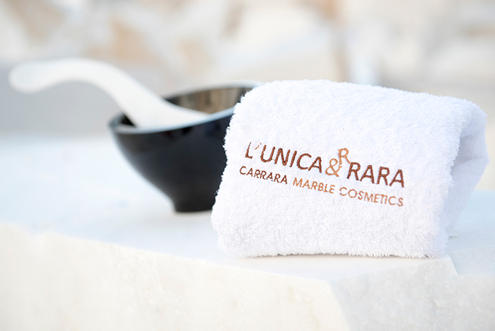 Accessori per la preparazione de 'L'unica & rara Maschera di Marmo'